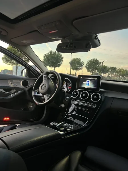 Mercedes-Benz C class 220d