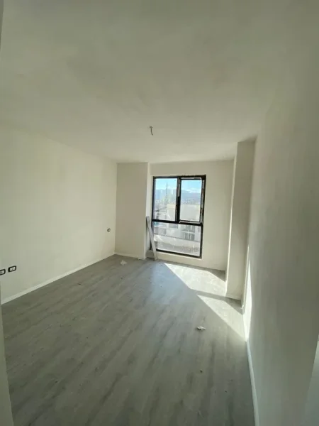 Tirane, shitet apartament 2+1 Kati 3, 122 m² 193.000 € 