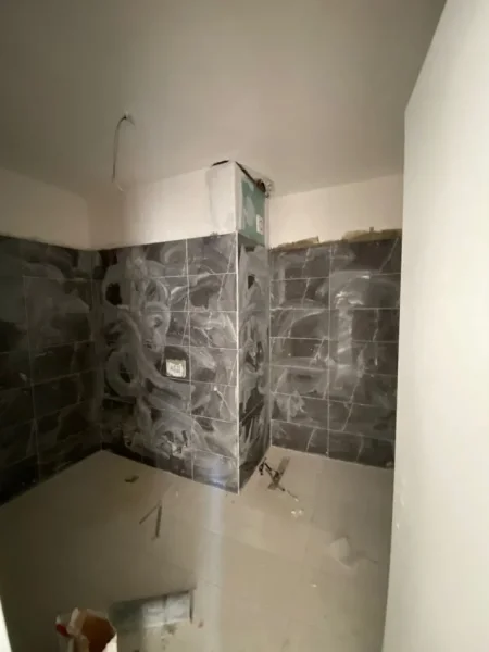 Tirane, shitet apartament 2+1 Kati 3, 122 m² 193.000 € 