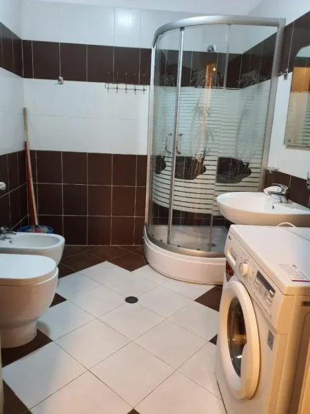 Tirane, jepet me qera apartament 2+1+Aneks+Ballkon Kati 5, 100 m² 701 € (Delijorgji)
