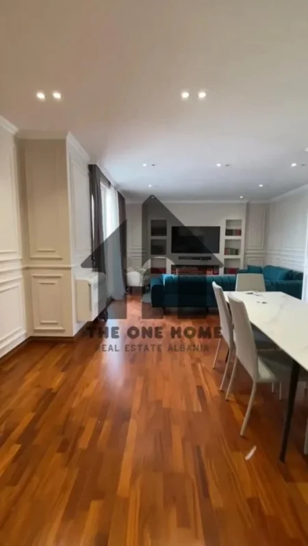 Tirane, jepet me qera apartament+verande | Penthouse 2+1+Aneks+Ballkon Kati 10, 200 m² 1.600 € (Myslym Shyre)
