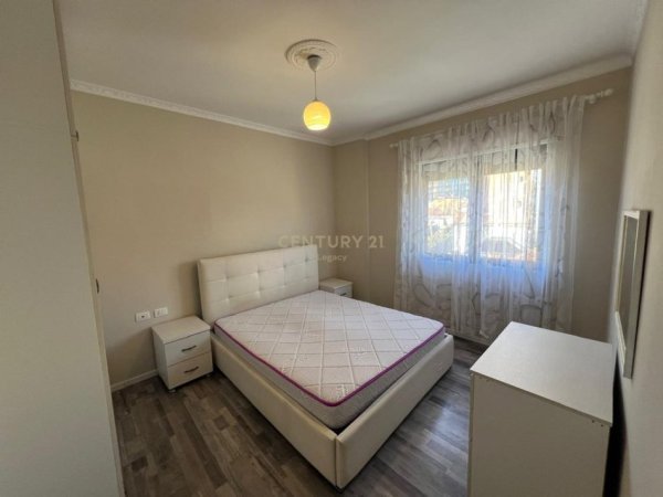 Tirane, jepet me qera apartament 2+1 Kati 2, 85 m² 550 € (Tregu elektrik)