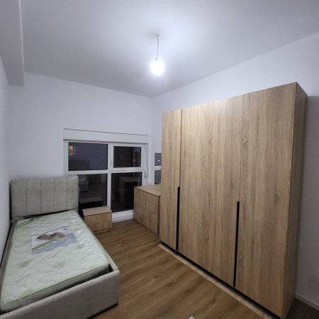 Tirane, jepet me qera apartament 2+1+Ballkon Kati 3, 80 m² 550 € (Kompleksi Kadiu)