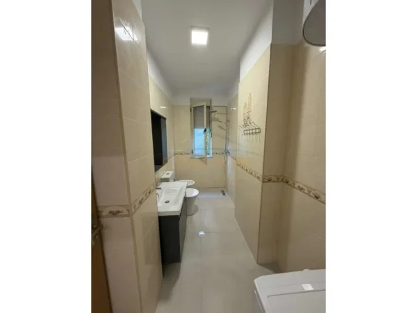 Tirane, shitet apartament 2+1 Kati 1, 102 m² 169.000 € (Vila L, Unaza e Re ,)