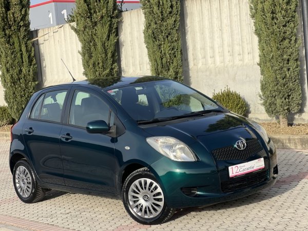 TOYOTA YARIS 1.4 NAFTE 👉 2008 👈 kambio MANUALE - 4.100 €