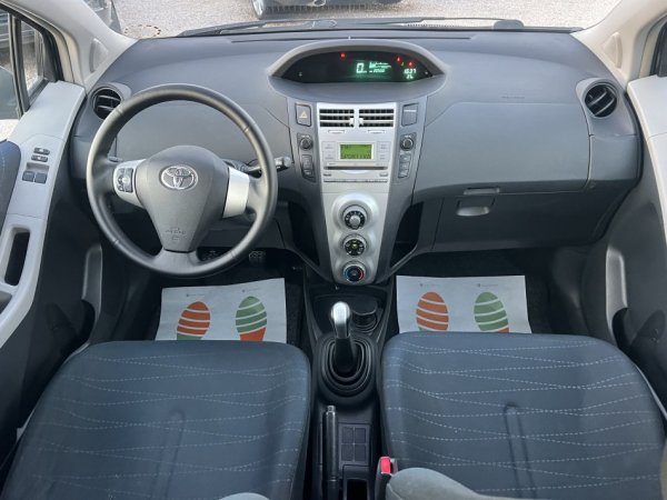 TOYOTA YARIS 1.4 NAFTE 👉 2008 👈 kambio MANUALE - 4.100 €
