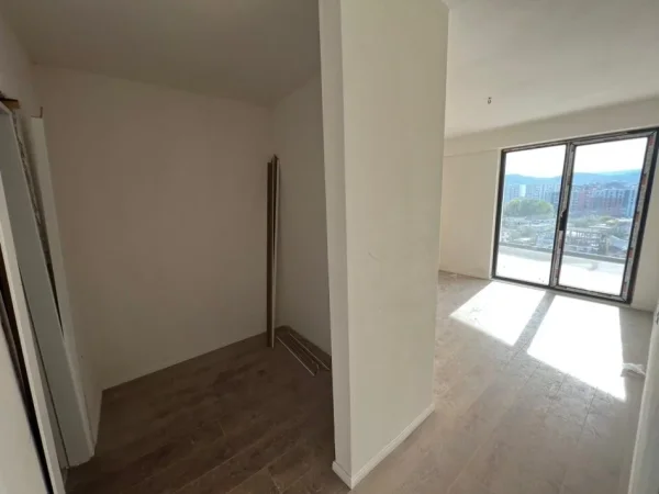Tirane, shitet apartament 2+1 Kati 9, 102 m² 166.000 €