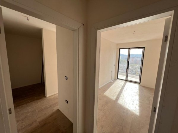 Tirane, shitet apartament 2+1 Kati 9, 102 m² 166.000 €