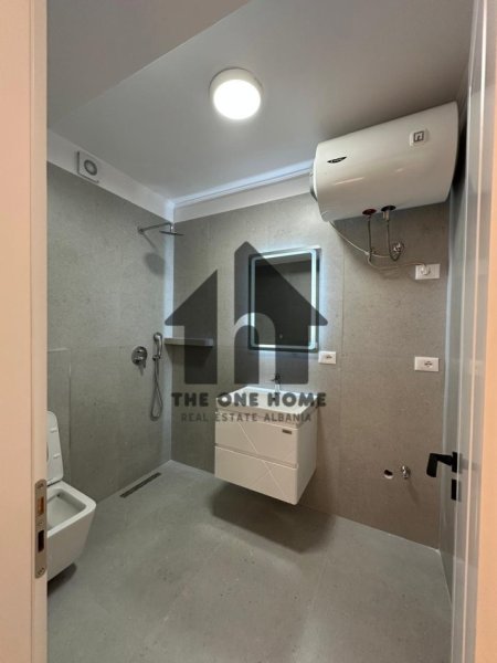 Tirane, shitet apartament 2+1+Ballkon Kati 4, 65 m² 118.000 € (Rr Kongresi Manastirit)