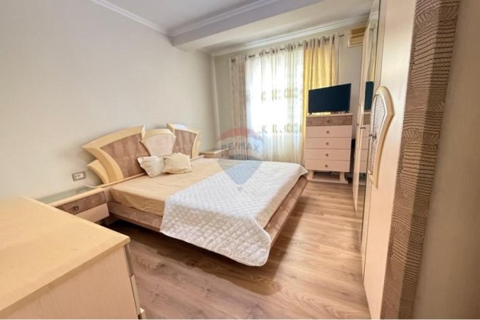 Tirane, shes apartament 3+1+Aneks+Ballkon Kati 2, 176 m² 251.700 € (Rruga Mikel Maruli)