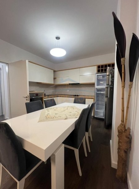 Tirane, shitet apartament 2+1 Kati 6, 109 m² 180.000 € (Rruga Teodor Keko)