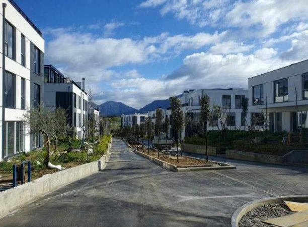 Tirane, shes apartament 2+1+BLK Kati 3, 116 m² 240.000 Euro "Vilat Forest" (Spitali i Kafsheve)