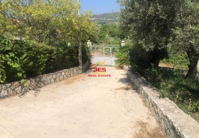 Vlore, shitet shtepi 1 Katshe Kati 1, 700 m² 100.000 Euro (Sherishte,Qishbardhe)