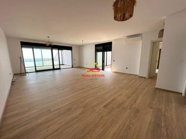 Dhermi, shitet apartament Kati 1, 150 m² 350.000 Euro (Dhermi)