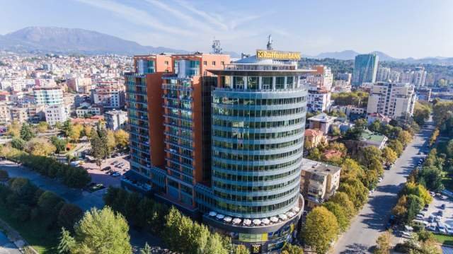 Tirane, shitet ambjent biznesi Kati 2, 23 m² 150.000 Euro (Rr. Elbasanit)