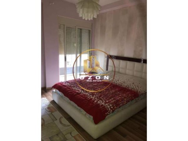 Tirane, jepet me qera apartament 1+1+A+BLK Kati 5, 65 m² 300 Euro (ASTIR)