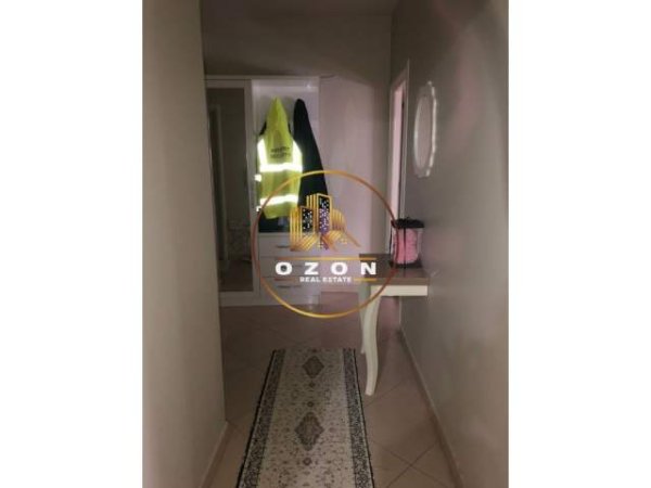 Tirane, jepet me qera apartament 1+1+A+BLK Kati 5, 65 m² 300 Euro (ASTIR)