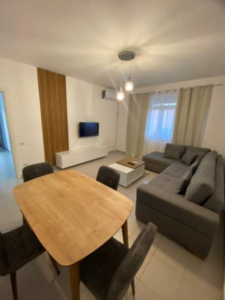 Tirane, jepet me qera apartament 1+1 Kati 5, 60 m² 400 Euro (Te Vasil Shanto, Prane KESH)
