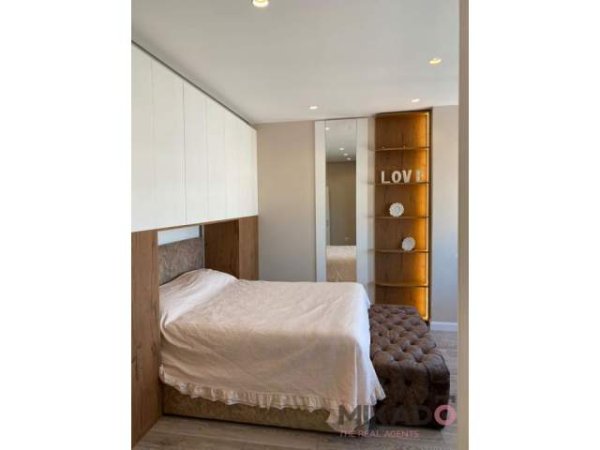 Durres, shitet apartament 3+1 Kati 6, 137 m² 300.000 Euro (Golem)