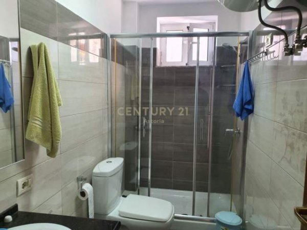 Tirane, jepet me qera apartament 2+1+BLK Kati 1, 85 m² 450 Euro (Shkolla e Baletit)