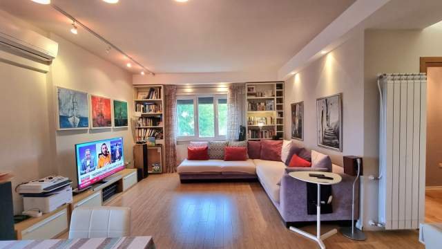 Tirane, jepet me qera apartament 2+1+A+BLK Kati 3, 122 m² 1.000 Euro (Liqeni i Thate)