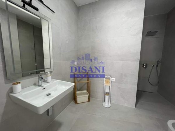 Tirane, jepet me qera apartament duplex Kati 2, 152 m² 1.500 Euro (LIQENI I THATE)