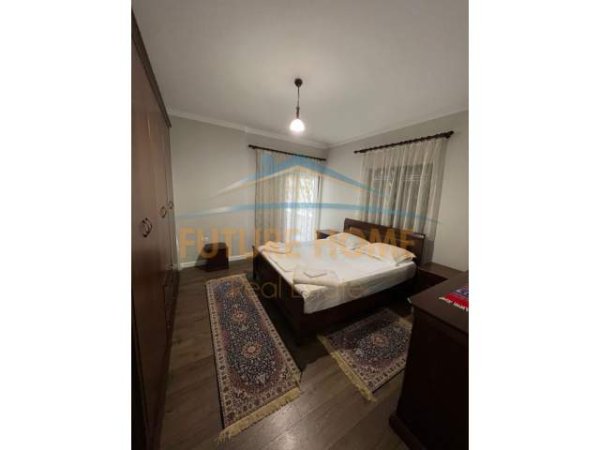 Tirane, jepet me qera apartament 2+1+BLK Kati 6, 129 m² 700 Euro (Stadiumi Dinamo)