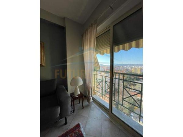 Tirane, jepet me qera apartament 2+1+BLK Kati 10, 115 m² 700 Euro (Rruga e Bogdaneve)