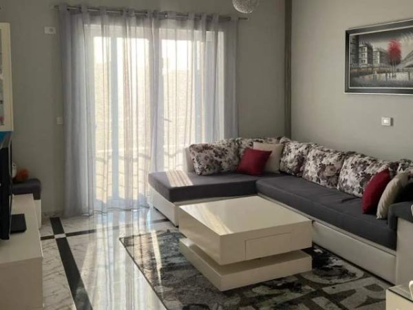 Tirane, jepet me qera apartament 3+1+A Kati 3, 130 m² 500 Euro (Kodra e Priftit)