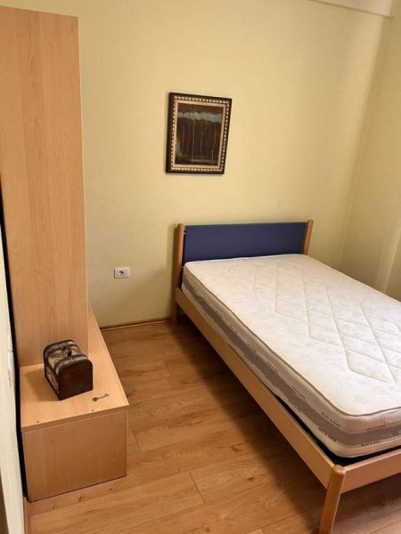 Tirane, shitet apartament 2+1 Kati 2, 85 m² 145.000 Euro prane Shkolles Partizani
