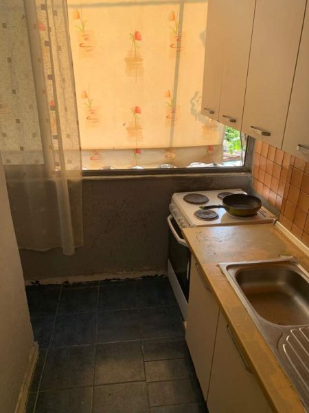 Tirane, jepet me qera apartament 1+1 Kati 2, 60 m² 30.000 Leke (Brryli)
