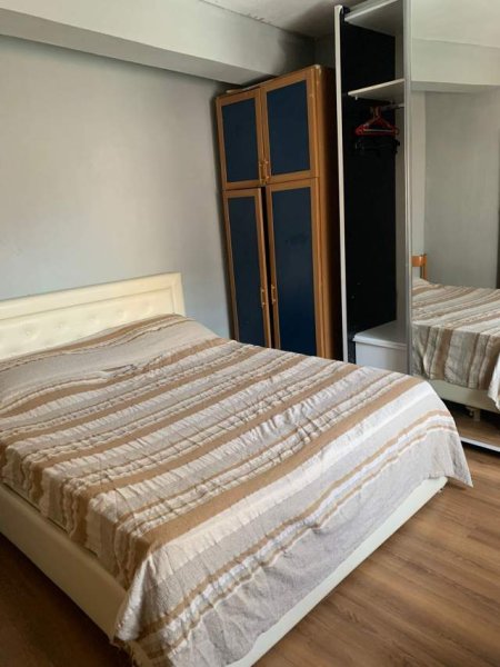 Tirane, jepet me qera apartament 1+1 Kati 2, 60 m² 30.000 Leke (Brryli)