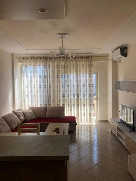 Tirane, jepet me qera apartament 2+1+BLK Kati 7, 110 m² 550 Euro (21 Dhjetori)