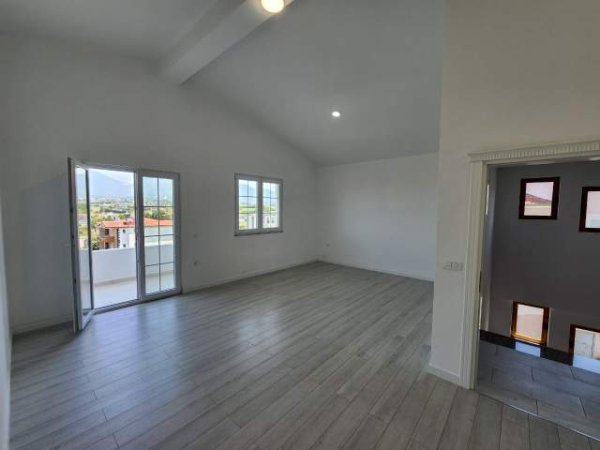 Tirane, jepet me qera Vile 5+1+BLK 500 m² 2.500 Euro (mjull bathore)
