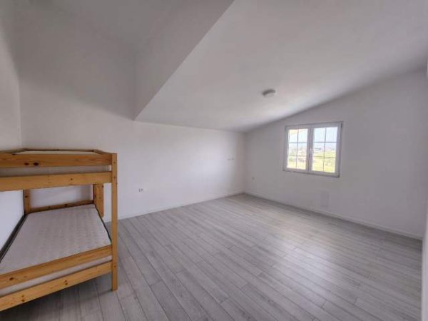 Tirane, jepet me qera Vile 5+1+BLK 500 m² 2.500 Euro (mjull bathore)