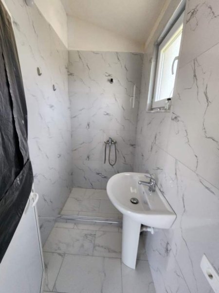 Tirane, jepet me qera Vile 5+1+BLK 500 m² 2.500 Euro (mjull bathore)
