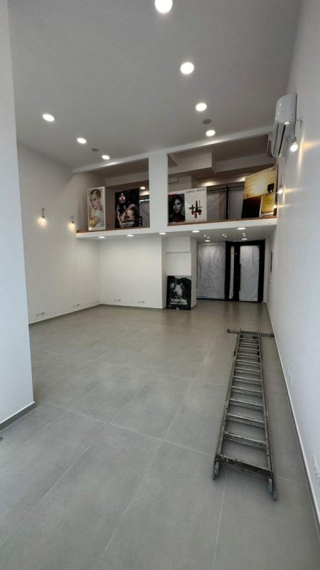 Tirane, jepet me qera ambjent biznesi Kati 0, 75 m² 2.500 Euro (Myslym Shyri)