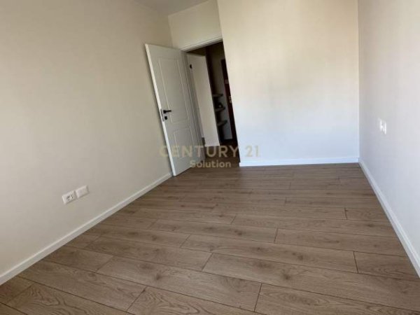 Tirane, shes apartament Kati 3, 57 m² 95.000 Euro (21 dHJETORI)