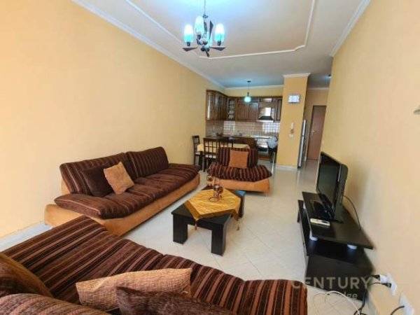 Tirane, jepet me qera apartament 1+1 Kati 4, 70 m² 350 Euro (Don Bosko)