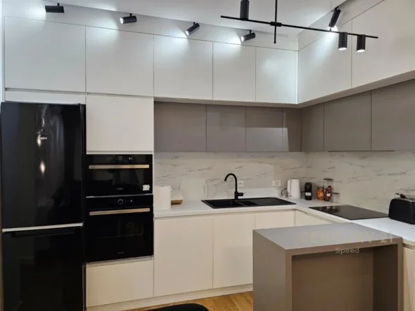 Tirane, jepet me qera apartament 2+1+Ballkon Kati 2, 103 m² 1.350 € (Quartum Residence)