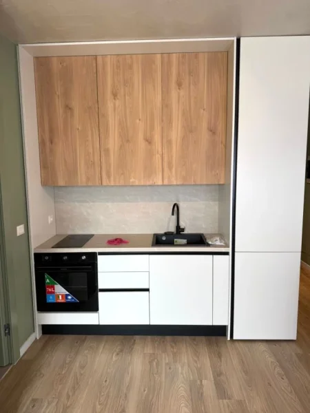 Tirane, jepet me qera apartament 1+1 Kati 7, (Astir)