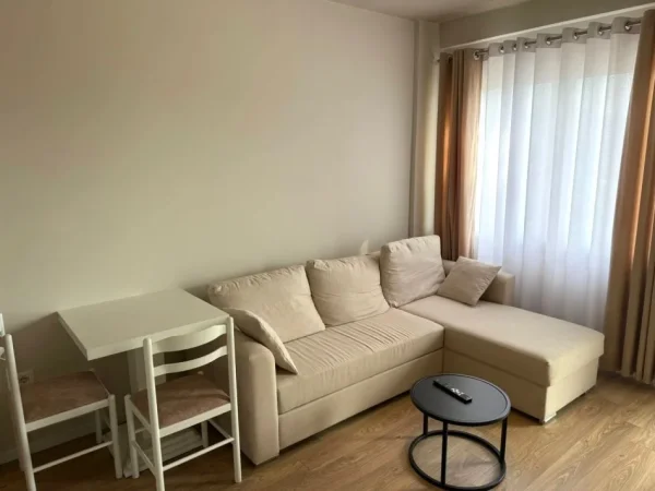 Tirane, jepet me qera apartament 1+1 Kati 7, (Astir)