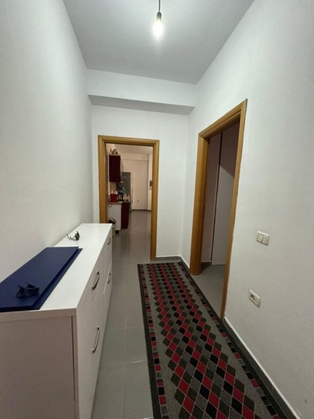 Tirane, shitet apartament 2+1 Kati 7, 130 m² 159.500 € (Yzberisht, prane Unikut)