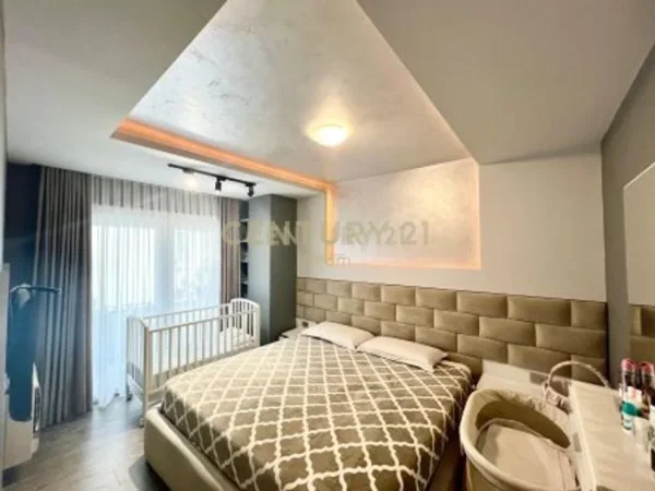 Tirane, jepet me qera apartament 2+1 Kati 4, 99 m² 1.100 € (Liqeni i Thate)
