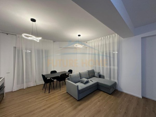 Tirane, jepet me qera apartament 1+1 Kati 3, 66 m² 450 € (Kompleksi Kaimi)