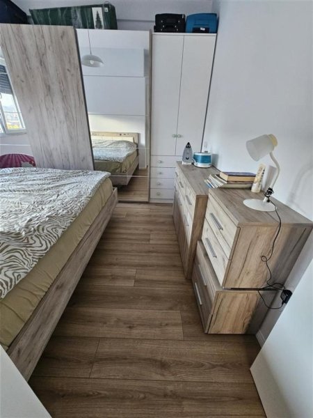 Tirane, jepet me qera apartament 1+1+Ballkon Kati 8, 60 m² 550 € (mbrapa Kupoles)