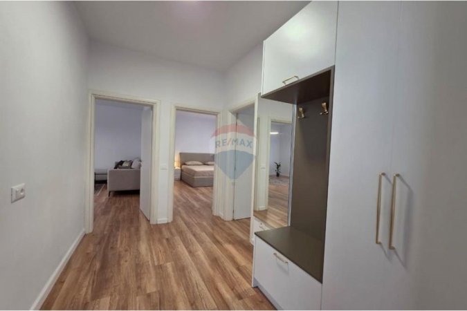 Tirane, jepet me qera apartament 2+1 Kati 5, 88 m² 700 € (Rruga Sami Frasheri)