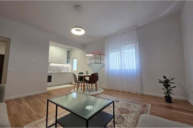 Tirane, jepet me qera apartament 2+1 Kati 5, 88 m² 700 € (Rruga Sami Frasheri)