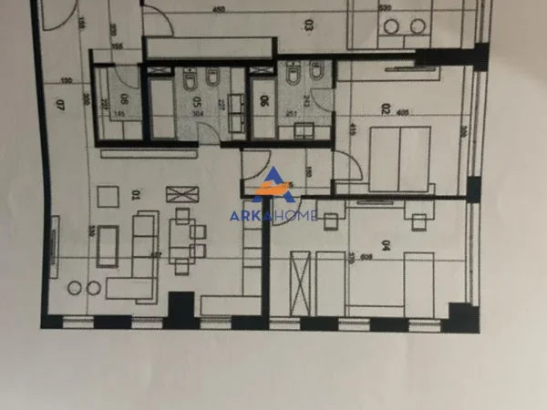 Tirane, shitet apartament 3+1 , 205 m² 