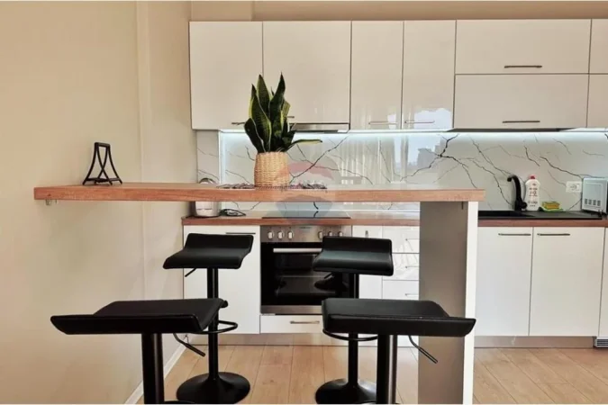 Tirane, jepet me qera apartament 1+1 Kati 5, 69 m² 730 € (Rruga Mihal Grameno)
